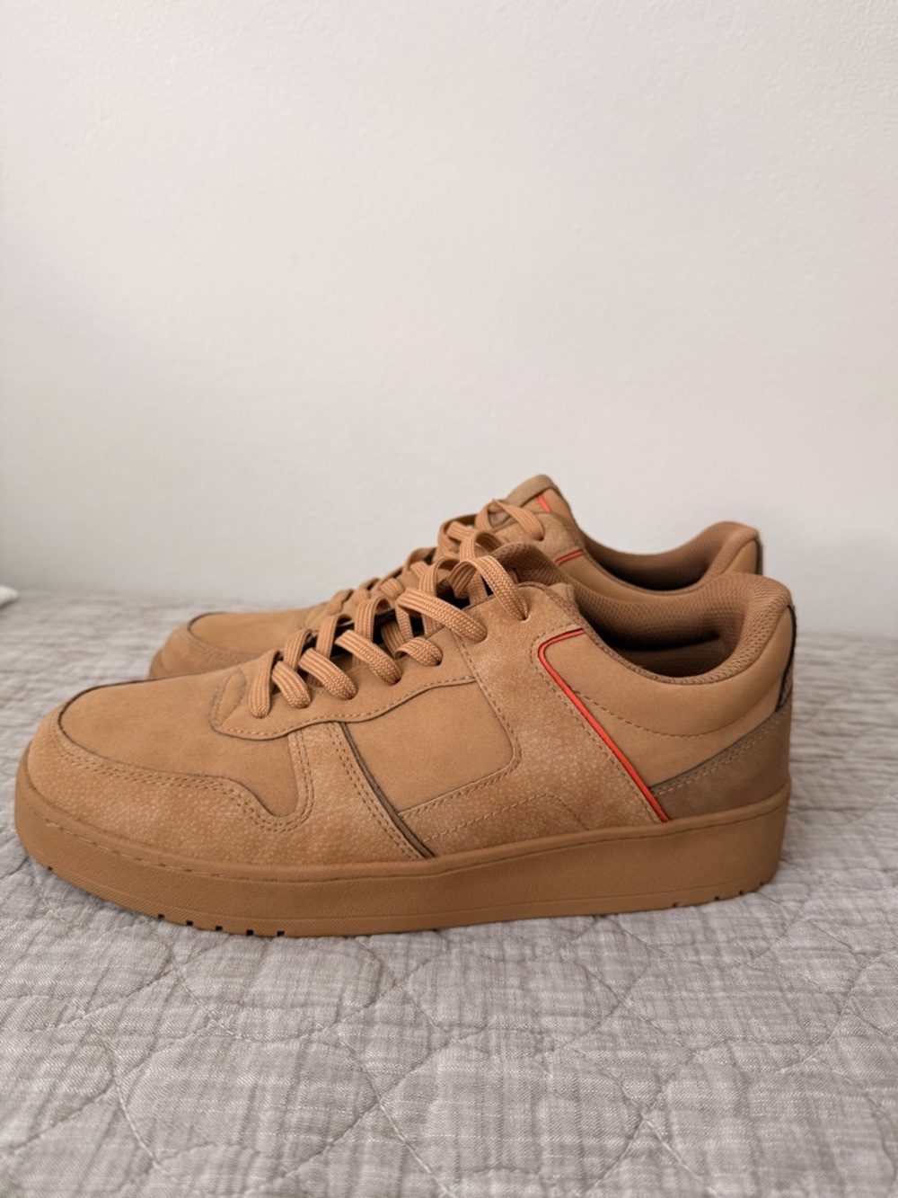 ZARA Men's Tan Low-Top Sneakers - Casual Everyday Shoe